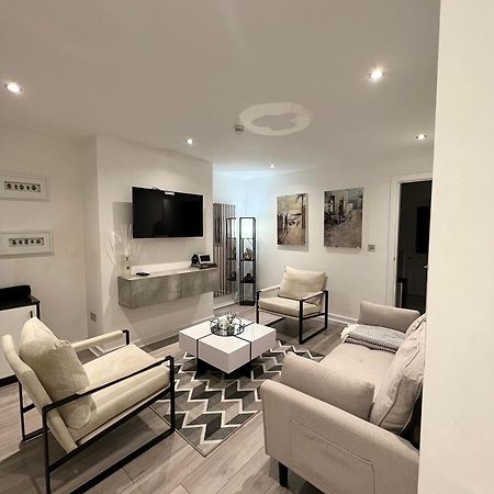 Entire House - Near Etihad Stadium And Central マンチェスター エクステリア 写真